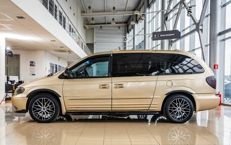 Chrysler Town & Country IV, 2001 год, 700 000 рублей, 4 фотография