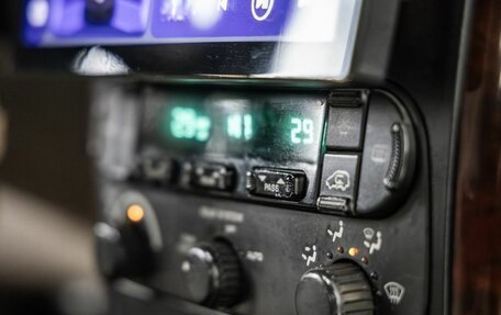 Chrysler Town & Country IV, 2001 год, 700 000 рублей, 23 фотография