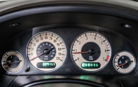 Chrysler Town & Country IV, 2001 год, 700 000 рублей, 33 фотография