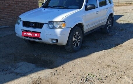 Ford Escape II, 2001 год, 650 000 рублей, 1 фотография