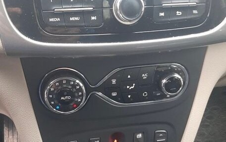 Renault Logan II, 2016 год, 675 000 рублей, 12 фотография