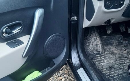 Renault Logan II, 2016 год, 675 000 рублей, 11 фотография