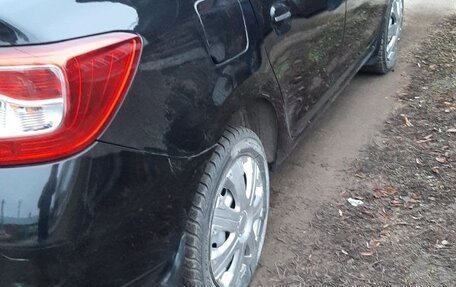 Renault Logan II, 2016 год, 675 000 рублей, 4 фотография