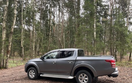 Mitsubishi L200 IV рестайлинг, 2017 год, 2 300 000 рублей, 2 фотография