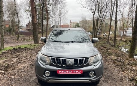 Mitsubishi L200 IV рестайлинг, 2017 год, 2 300 000 рублей, 4 фотография