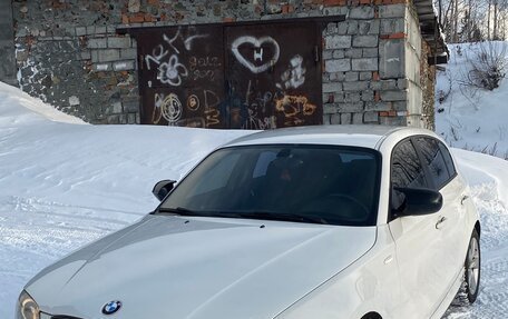 BMW 1 серия, 2010 год, 950 000 рублей, 2 фотография