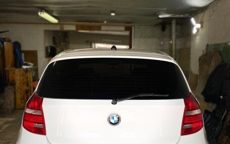 BMW 1 серия, 2010 год, 950 000 рублей, 7 фотография