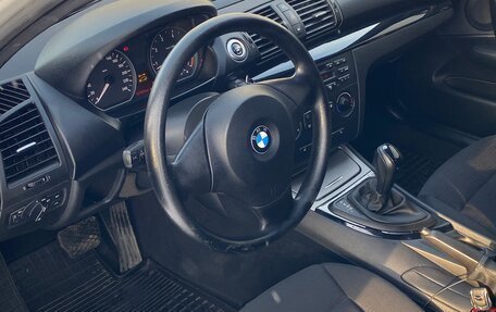 BMW 1 серия, 2010 год, 950 000 рублей, 8 фотография