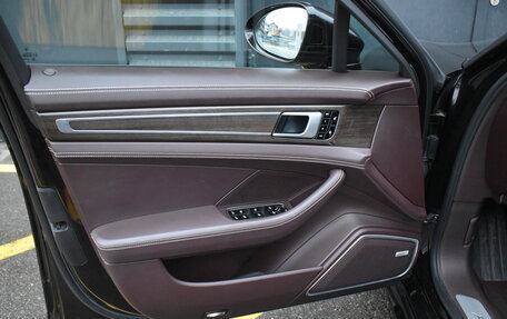 Porsche Panamera II рестайлинг, 2018 год, 7 500 000 рублей, 28 фотография