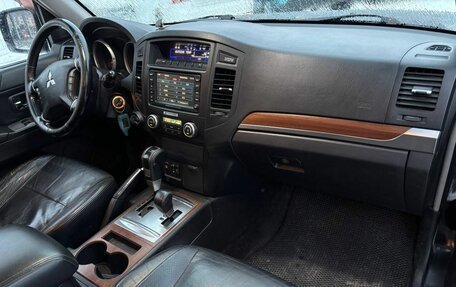 Mitsubishi Pajero IV, 2007 год, 1 250 000 рублей, 17 фотография