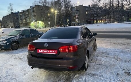 Volkswagen Jetta VI, 2014 год, 1 290 000 рублей, 4 фотография