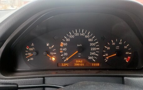 Mercedes-Benz E-Класс, 1997 год, 380 000 рублей, 7 фотография