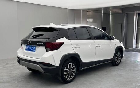 Toyota Yaris XP150 рестайлинг, 2022 год, 970 000 рублей, 7 фотография