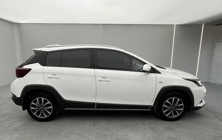 Toyota Yaris XP150 рестайлинг, 2022 год, 970 000 рублей, 8 фотография