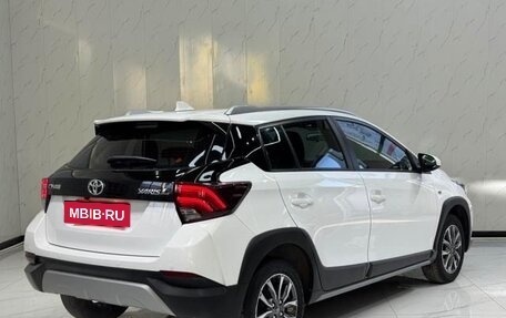 Toyota Yaris XP150 рестайлинг, 2022 год, 980 000 рублей, 6 фотография