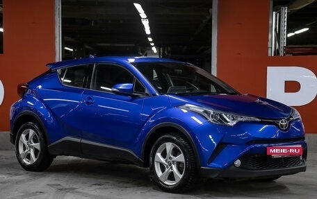 Toyota C-HR I рестайлинг, 2019 год, 2 298 000 рублей, 3 фотография