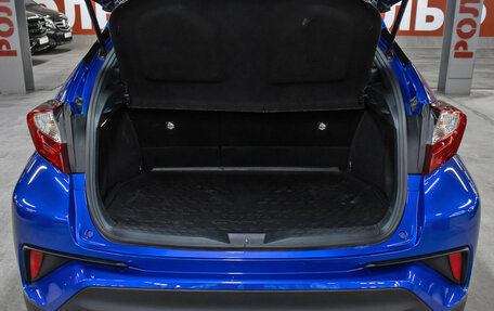 Toyota C-HR I рестайлинг, 2019 год, 2 298 000 рублей, 10 фотография