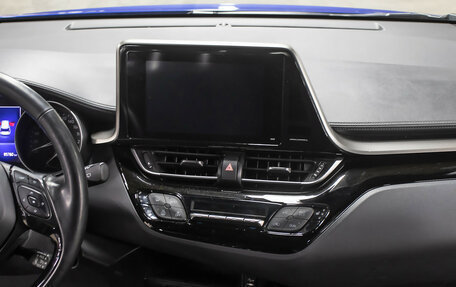 Toyota C-HR I рестайлинг, 2019 год, 2 298 000 рублей, 15 фотография