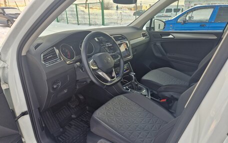 Volkswagen Tiguan II, 2021 год, 3 650 000 рублей, 13 фотография