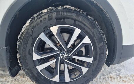 Volkswagen Tiguan II, 2021 год, 3 650 000 рублей, 10 фотография