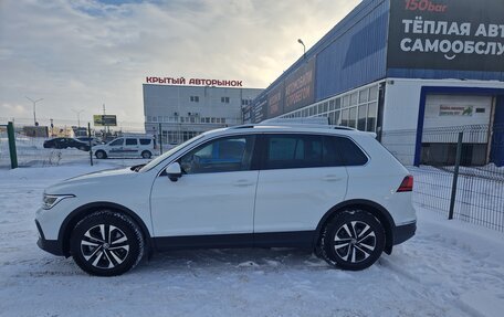 Volkswagen Tiguan II, 2021 год, 3 650 000 рублей, 3 фотография