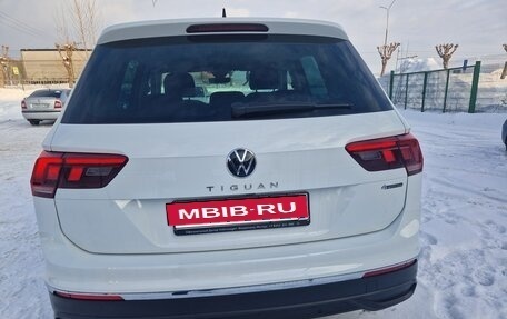 Volkswagen Tiguan II, 2021 год, 3 650 000 рублей, 7 фотография