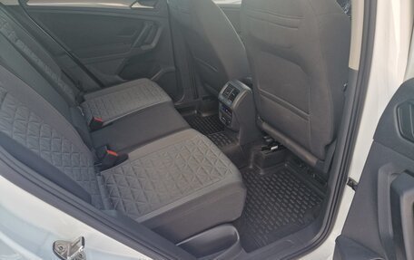 Volkswagen Tiguan II, 2021 год, 3 650 000 рублей, 16 фотография