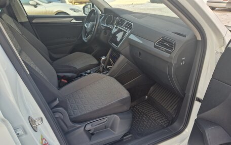 Volkswagen Tiguan II, 2021 год, 3 650 000 рублей, 17 фотография