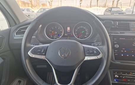 Volkswagen Tiguan II, 2021 год, 3 650 000 рублей, 20 фотография