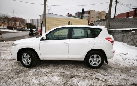 Toyota RAV4, 2011 год, 1 760 000 рублей, 2 фотография