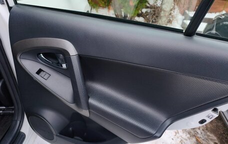 Toyota RAV4, 2011 год, 1 760 000 рублей, 11 фотография