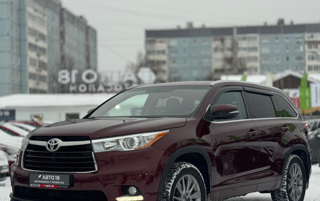 Toyota Highlander III, 2014 год, 2 599 000 рублей, 2 фотография