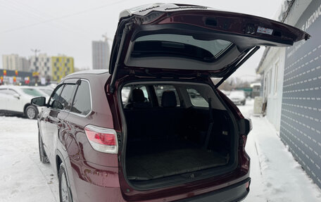 Toyota Highlander III, 2014 год, 2 599 000 рублей, 10 фотография