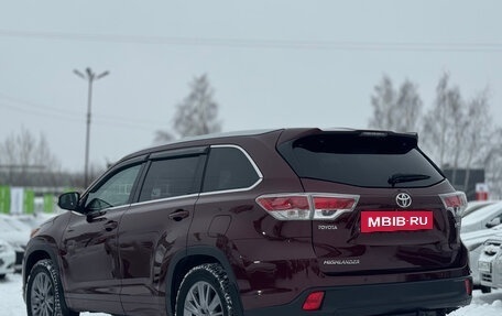 Toyota Highlander III, 2014 год, 2 599 000 рублей, 7 фотография