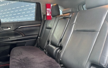 Toyota Highlander III, 2014 год, 2 599 000 рублей, 12 фотография