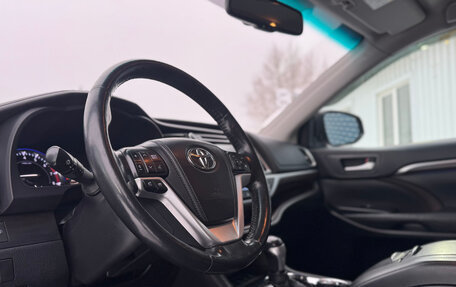 Toyota Highlander III, 2014 год, 2 599 000 рублей, 20 фотография