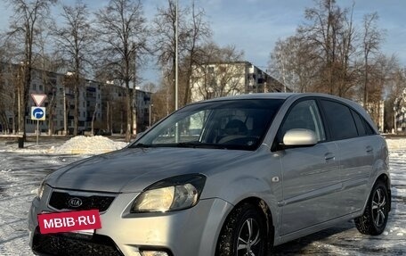KIA Rio II, 2011 год, 700 000 рублей, 4 фотография
