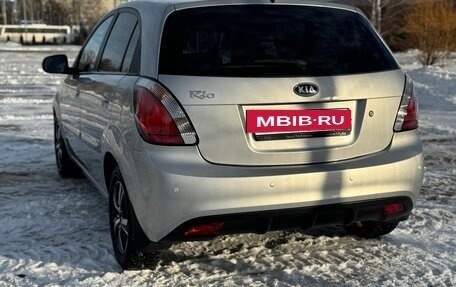 KIA Rio II, 2011 год, 700 000 рублей, 6 фотография