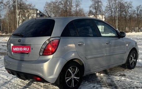 KIA Rio II, 2011 год, 700 000 рублей, 3 фотография