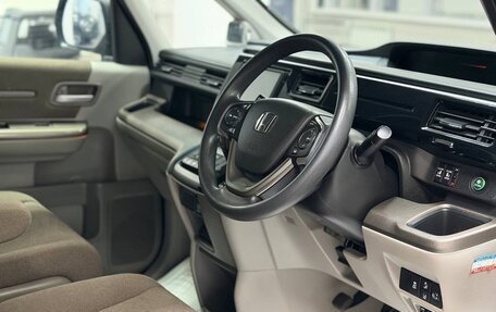 Honda Stepwgn IV, 2018 год, 1 870 000 рублей, 12 фотография