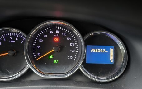 Renault Logan II, 2014 год, 540 000 рублей, 6 фотография