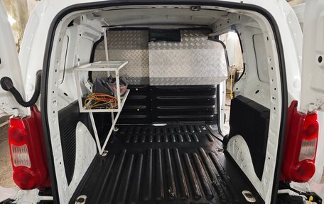 Citroen Berlingo II рестайлинг, 2011 год, 399 000 рублей, 15 фотография