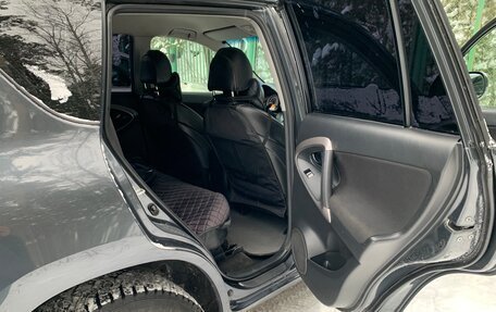 Toyota RAV4, 2007 год, 1 300 000 рублей, 13 фотография