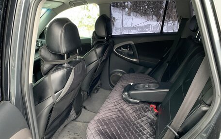 Toyota RAV4, 2007 год, 1 300 000 рублей, 22 фотография