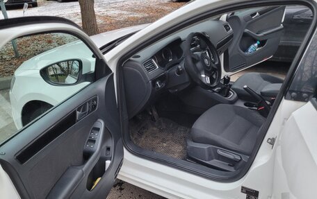 Volkswagen Jetta VI, 2013 год, 1 340 000 рублей, 10 фотография