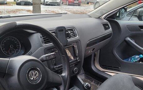 Volkswagen Jetta VI, 2013 год, 1 340 000 рублей, 14 фотография