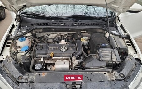 Volkswagen Jetta VI, 2013 год, 1 340 000 рублей, 17 фотография