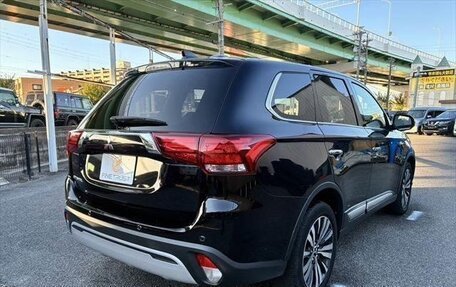 Mitsubishi Outlander III рестайлинг 3, 2021 год, 1 650 222 рублей, 6 фотография