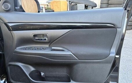 Mitsubishi Outlander III рестайлинг 3, 2021 год, 1 650 222 рублей, 13 фотография