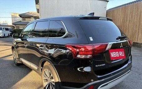 Mitsubishi Outlander III рестайлинг 3, 2021 год, 1 650 222 рублей, 4 фотография